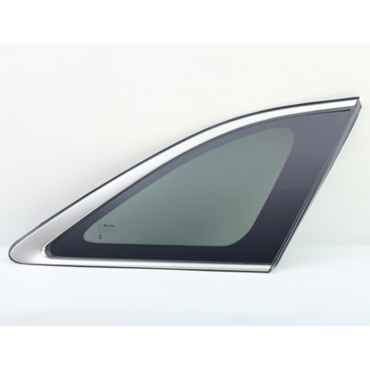 Chrome Molding Tempered Passenger Right Quarter Window Quarter Glass Compatible with Kia Sorento 2016-2020 Models