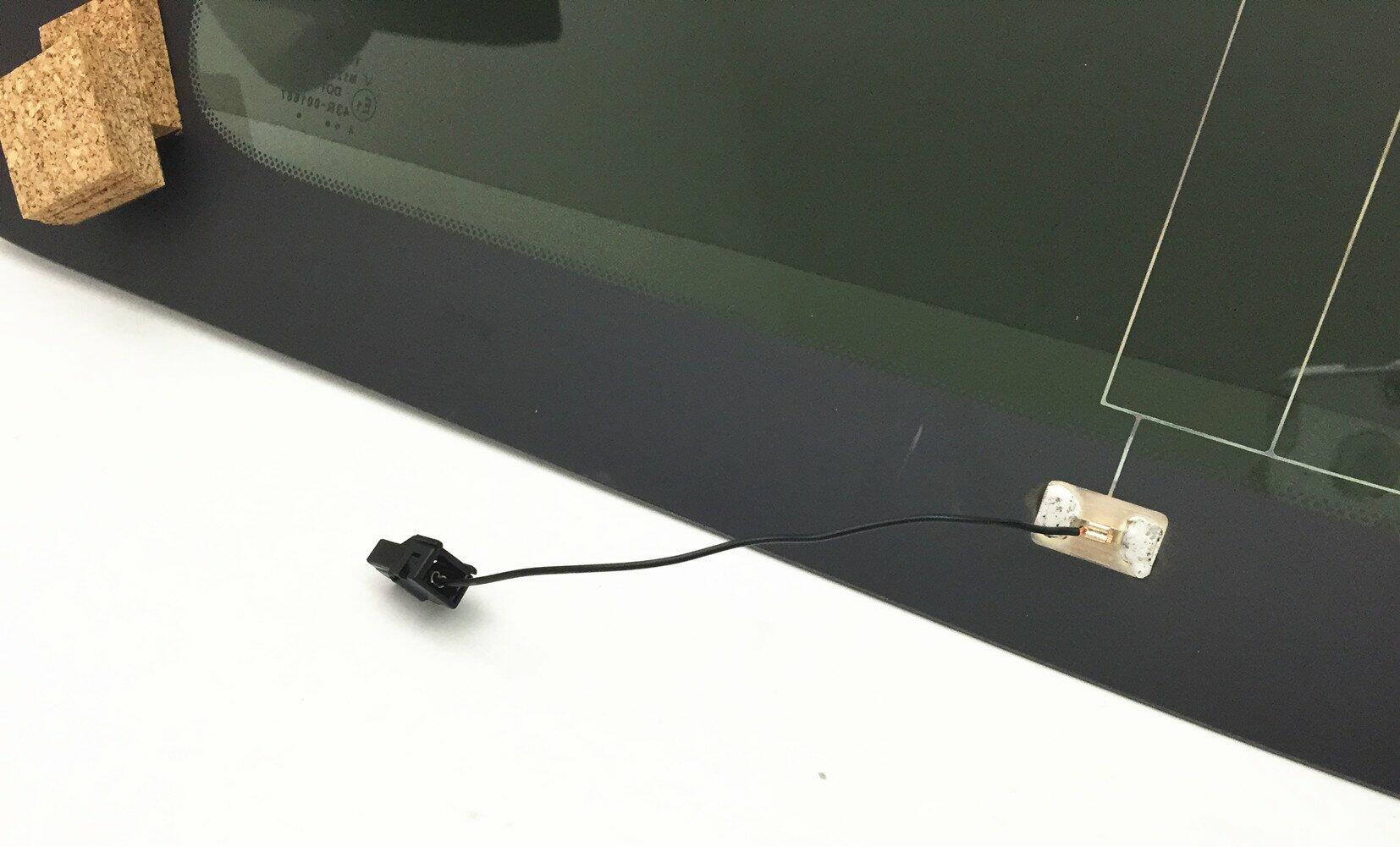 Driver Left Side Rear Quarter Glass Quarter Window W/Antenna Style Compatible with Toyota 4Runner 2003-2009 Models